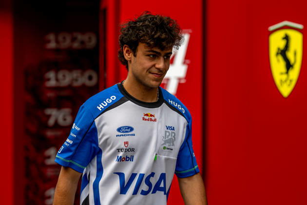 MARINA BAY, SINGAPORE: Arvid Lindblad, racing for the Racing Bulls team during the 2026 Formula 1 Singapore Grand Prix at the Marina Bay Street Circuit in Marina Bay, Singapore