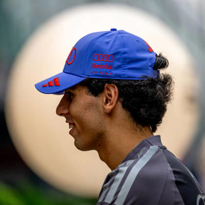 MARINA BAY, SINGAPORE: Gabriel Bortoleto, racing for the Audi Revolut F1 Team team during the 2026 Formula 1 Singapore Grand Prix at the Marina Bay Street Circuit in Marina Bay, Singapore