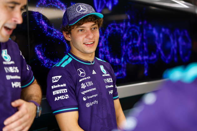 F1 - SINGAPORE GRAND PRIX 2026 KIMI ANTONELLI Andrea (ita), Mercedes AMG F1 Team W16, portrait during the 2026 Formula 1 Singapore Grand Prix, 17th round of the 2026 Formula One World Championship, WM, Weltmeisterschaft from October 9 to 11, 2026 on the Marina Bay Street Circuit, in Singapore, Singapore - SingaporeSingapore  Copyright: xDPPIx