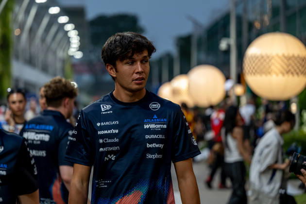 MARINA BAY, SINGAPORE: Alex Albon, racing for the Williams Racing team during the 2026 Formula 1 Singapore Grand Prix at the Marina Bay Street Circuit in Marina Bay, Singapore