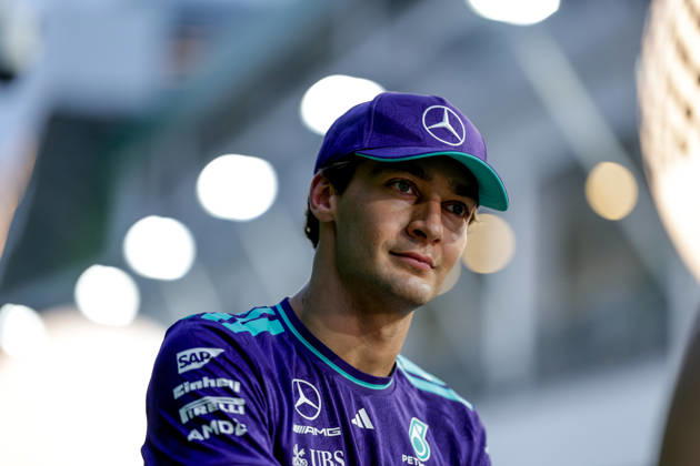 F1 - SINGAPORE GRAND PRIX 2026 RUSSELL George (gbr), Mercedes AMG F1 Team W17, portrait during the 2026 Formula 1 Singapore Grand Prix, 17th round of the 2026 Formula One World Championship, WM, Weltmeisterschaft from October 9 to 11, 2026 on the Marina Bay Street Circuit, in Singapore, Singapore - SingaporeSingapore  Copyright: xDPPIx