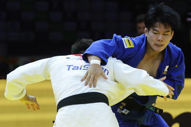 AZERBAIJAN, BAKU - OCTOBER 8, 2026: Sanshiro Murao (L) of Japan and Goki Tajima of Japan compete in their -90 kg bout as part of the 2026 World Judo Championships at the National Gymnastics Arena 2026 World Judo Championships In Baku  - ZUMAt113 20261008_zaa_t113_640 Copyright: xMikhailxSinitsynx