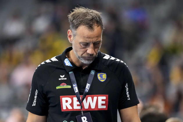 Maik Machulla (Trainer, Cheftrainer, RNL), Einzelbild, Einzelfoto, Aktion, Action, enttäuscht schauend, Enttäuschung, Frustration, disappointed, pessimistisch, 08.10.2026, Mannheim (Deutschland), Handball, Bundesliga, Rhein-Neckar Löwen - ThSV Eisenach