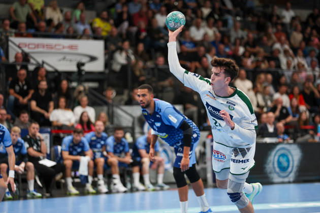 Marti Soler (HSG Wetzlar, 23) beim Wurf GER, TVB Stuttgart vs. HSG Wetzlar, Handball, Opel Handball-Bundesliga, 8. Spieltag, Spielzeit 2026 2027, 08.10.2026 GER, TVB Stuttgart vs. HSG Wetzlar, Handball, Opel Handball-Bundesliga, 8. Spieltag, Spielzeit 2026 2027, 08.10.2026 Stuttgart Copyright: xEibner-Pressefoto SoerenxHerwegx EP_SHG