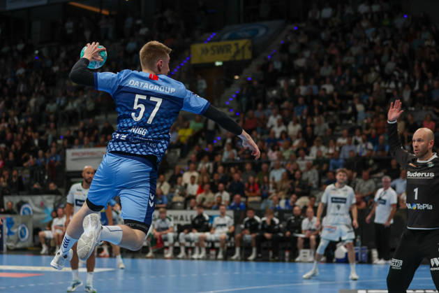 Jakob Nigg (TVB Stuttgart, 57) GER, TVB Stuttgart vs. HSG Wetzlar, Handball, Opel Handball-Bundesliga, 8. Spieltag, Spielzeit 2026 2027, 08.10.2026 GER, TVB Stuttgart vs. HSG Wetzlar, Handball, Opel Handball-Bundesliga, 8. Spieltag, Spielzeit 2026 2027, 08.10.2026 Stuttgart Copyright: xEibner-Pressefoto SoerenxHerwegx EP_SHG