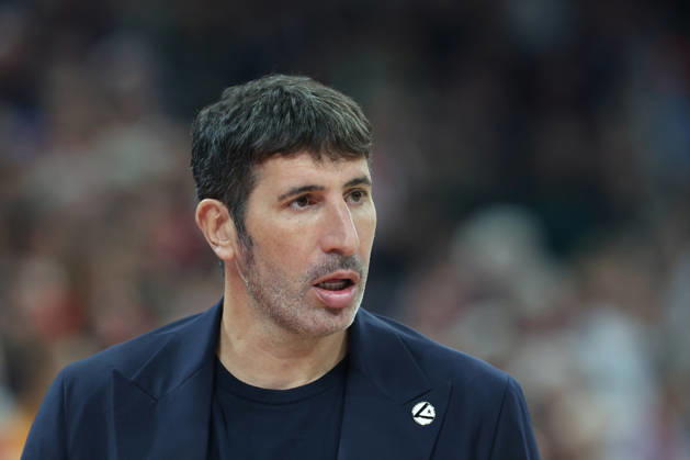 Alex Mumbru (Virtus Bologna, Chef-Trainer), GER, FC Bayern Basketball vs. Virtus Bologna, Basketball, Euroleague, 4. Spieltag, Saison 2026 2027, 08.10.2026, GER, FC Bayern Basketball vs. Virtus Bologna, Basketball, Euroleague, 4. Spieltag, Saison 2026 2027, 08.10.2026 Muenchen Copyright: xEibner-Pressefoto JennixMaulx EP_JML