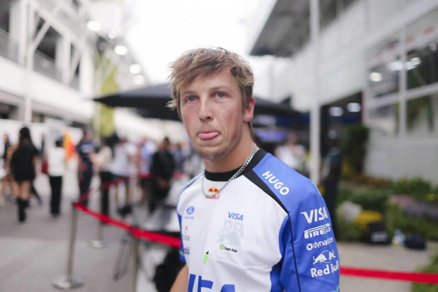October 8, 2026, Singapore, Kaohsiung City, Singapore: LIAM LAWSON of Visa Cash App Racing Bulls playfully sticks out his tongue while making a funny face in the paddock ahead of the 2026 Formula 1 Singapore Grand Prix at Marina Bay Street Circuit in Singapore. Singapore Singapore - ZUMAh201 20261008_zsp_h201_031 Copyright: xYichinxHoux
