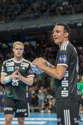 Im Bild: Aitor Arino (Fuechse Berlin, 14) 08.10.2026, Fuechse Berlin - FC Porto, EHF Handball Champions League, Saison 2026 27, Max-Schmeling-Halle Copyright: HMBxMedia xPascalxSpanehl