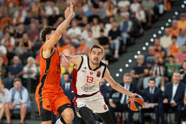 EuroLeague Round 4 match between Valencia Basket and Hapoel IBI Tel Aviv Tomas Satoransky of Hapoel IBI Tel Aviv in action during the EuroLeague Round 4 match between Valencia Basket and Hapoel IBI Tel Aviv at Roig Arena, (Valencia ) on October 08, 2026. Copyright: xVicentexVidalxFernandezx