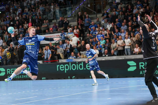 Torben Matzken (TVB Stuttgart, 22) beim Wurf GER, TVB Stuttgart vs. HSG Wetzlar, Handball, Opel Handball-Bundesliga, 8. Spieltag, Spielzeit 2026 2027, 08.10.2026 GER, TVB Stuttgart vs. HSG Wetzlar, Handball, Opel Handball-Bundesliga, 8. Spieltag, Spielzeit 2026 2027, 08.10.2026 Stuttgart Copyright: xEibner-Pressefoto SoerenxHerwegx EP_SHG