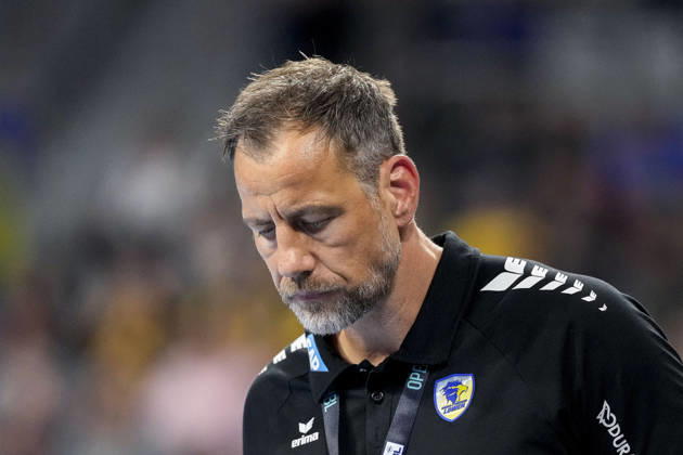 Maik Machulla (Trainer, Cheftrainer, RNL), Einzelbild, Einzelfoto, Aktion, Action, enttäuscht schauend, Enttäuschung, Frustration, disappointed, pessimistisch, 08.10.2026, Mannheim (Deutschland), Handball, Bundesliga, Rhein-Neckar Löwen - ThSV Eisenach