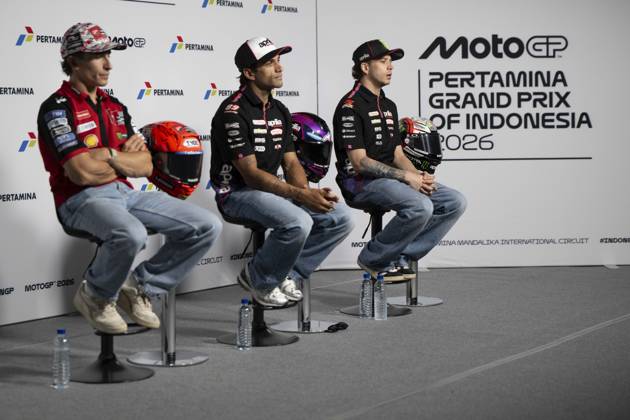MOTO - MOTO GP - GRAND PRIX OF INDONESIA 2026 MARTIN Jorge (spa), Aprilia Racing, Aprilia RS-GP26, portrait with MARQUEZ Marc (spa), Ducati Lenovo Team, Ducati Desmosedici GP26 and BEZZECCHI Marco (ita), Aprilia Racing, Aprilia RS-GP26 during the 2026 MotoGP Pertamina Grand Prix of Indonesia on the Mandalika circuit from October 9 to 11, at West Nusa Tenggara, Indonesia - West Nusa TenggaraIndonesia  Copyright: xGIGIxSOLDANOx