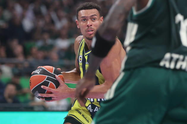 Panatinaikos AKTOR v Fenerbahce Tarfin - EuroLeague ATHENS, GREECE - OCTOBER 8: Wade Baldwin of Fenerbahce Tarfin in action during the EuroLeague Week 4 match between Panathinaikos AKTOR and Fenerbahce Tarfin at OAKA Sports Hall in Athens, Greece, on October 8, 2026. Ayhan Mehmet Anadolu Athens Greece. Editorial use only. Please get in touch for any other usage.  Copyright: x2026xAnadoluxAyhanxMehmetx