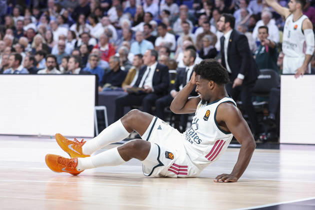 October 8, 2026, Madrid, Madrid, Spain: Andres Feliz of Real Madrid hurts during the Euroleague Basketball Regular Season Round 4 game between Real Madrid v Partizan Mozzart Bet Belgrade at Movistar Arena on October 08, 2026 in Madrid, Spain. Real Madrid V Partizan Mozzart Bet Belgrade - Euroleague 2025 2026 - ZUMAa181 20261008_zaa_a181_243 Copyright: xIrinaxR.xHipolitox