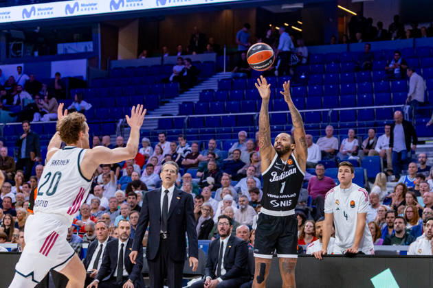 ESP: Euroleague Real Madrid v Partizan Belgrade Carlik Jones of Partizan during the Euroleague match between Real Madrid and Partizan Mozzart Bet Belgrade played at Movistar Arena Stadium on October 8 2026 in Madrid Spain Madrid Spain Basketball Copyright: xAlbaxPachecox xAgenciaxLOFx