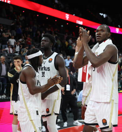 Das Team von Virtus Bologna bejubelt den Sieg, Jubel, Emotionen, GER, FC Bayern Basketball vs. Virtus Bologna, Basketball, Euroleague, 4. Spieltag, Saison 2026 2027, 08.10.2026, GER, FC Bayern Basketball vs. Virtus Bologna, Basketball, Euroleague, 4. Spieltag, Saison 2026 2027, 08.10.2026 Muenchen Copyright: xEibner-Pressefoto JennixMaulx EP_JML