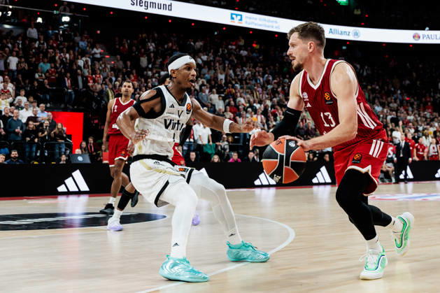 MUNICH, GERMANY - OCTOBER 08: Andreas Andi Obst (FC Bayern Muenchen, 13) controls the ball against Trent Frazier (Virtus Bologna, 1) during the Turkish Airlines EuroLeague match between FC Bayern Muenchen vs. Virtus Bologna at SAP Garden on round 4 of Turkish Airlines EuroLeague on October 08, 2026 in Munich, Germany. Bavaria Germany Copyright: xSteffiexWunderlx