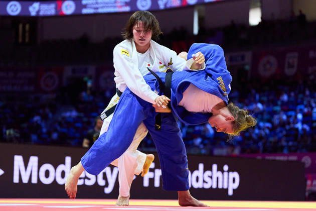 (L-R) Shiho Tanaka (JPN), Scoccimarro Giovanna (GER), OCTOBER 8, 2026 -Judo : World Judo Championships BAKU2026 Women s -70kg3rd Round match at National Gymnastics Arena in Baku, Azerbaijan. aflo_354386755 KenxAsakurax