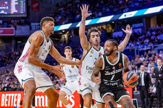 ESP: Euroleague Real Madrid v Partizan Belgrade Edy Tavares of Real Madrid , Facundo Campazzo of Real Madrid and Carlik Jones of Partizan during the Euroleague match between Real Madrid and Partizan Mozzart Bet Belgrade played at Movistar Arena Stadium on October 8 2026 in Madrid Spain Madrid Spain Basketball Copyright: xAlbaxPachecox xAgenciaxLOFx