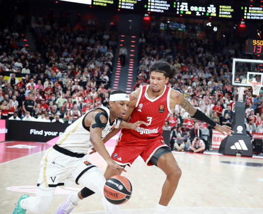 von links Trent FRAZIER (Bologna), MarJon BEAUCHAMP (M?nchen), Basketball, Euro Le<mbague, 2026 27, FC Bayern München vs Virtus Bologna, 08.10.26, SAP Garden, Muenchen Copyright: WolfgangxFehrmann