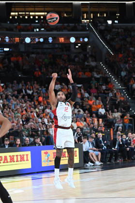 ESP: Euroleague Valencia Basket v Hapoel IBI Tel Aviv Ish Wainright of Hapoel during the Euroleague match between Valencia Basket and Hapoel IBI Tel Aviv played at Roig Arena Stadium on October 8 2026 in Valencia Spain Valencia Spain Basketball Copyright: xAgenciaxLOFx
