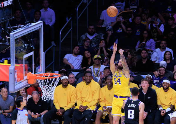 October 8, 2026, Los Angeles, California, USA: Sandro Mamukelashvili 54 of the Los Angeles Lakers during a preseason NBA, Basketball Herren, USA game against the Sacramento Kings on Thursday October 8, 2026 at Crypto.com Arena in Los Angeles, California. Lakers defeat Kings, 114 -110. JAVIER ROJAS PI Lakers Vs. Kings  - ZUMAp124 20261008_zaa_p124_041 Copyright: xJavierxRojasx