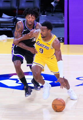 October 8, 2026, Los Angeles, California, USA: Bronny James 9 of the Los Angeles Lakers fouls Elfrid Payton 3 of the Sacramento Kings during a preseason NBA, Basketball Herren, USA game on Thursday October 8, 2026 at Crypto.com Arena in Los Angeles, California. Lakers defeat Kings, 114 -110. JAVIER ROJAS PI Los Angeles USA - ZUMAp124 20261008_zaa_p124_059 Copyright: xJavierxRojasx