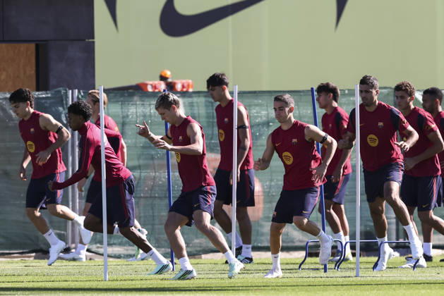 October 9, 2026, Sant Joan Despi, Barcelona, Spain: Dani Olmo and Gavi during the training day of FC Barcelona, Barca ahead the Spanish League, Laliga EA Sports, football match against Getafe CF at Ciudad Esportiva Joan Gamper on October 09, 2026 in Sant Joan Despi, Barcelona, Spain. FC Barcelona Training And press conference, PK, Pressekonferenz - LaLiga EA Sports  - ZUMAa181 20261009_zaa_a181_003 Copyright: xJavierxBorregox