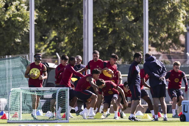 October 9, 2026, Sant Joan Despi, Barcelona, Spain: Players of FC Barcelona, Barca during the training day of FC Barcelona ahead the Spanish League, Laliga EA Sports, football match against Getafe CF at Ciudad Esportiva Joan Gamper on October 09, 2026 in Sant Joan Despi, Barcelona, Spain. Sant Joan Despi Spain - ZUMAa181 20261009_zaa_a181_008 Copyright: xJavierxBorregox