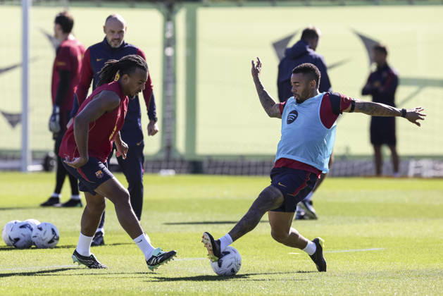 October 9, 2026, Sant Joan Despi, Barcelona, Spain: Jules Kounde and Gabriel Jesus during the training day of FC Barcelona, Barca ahead the Spanish League, Laliga EA Sports, football match against Getafe CF at Ciudad Esportiva Joan Gamper on October 09, 2026 in Sant Joan Despi, Barcelona, Spain. FC Barcelona Training And press conference, PK, Pressekonferenz - LaLiga EA Sports  - ZUMAa181 20261009_zaa_a181_016 Copyright: xJavierxBorregox
