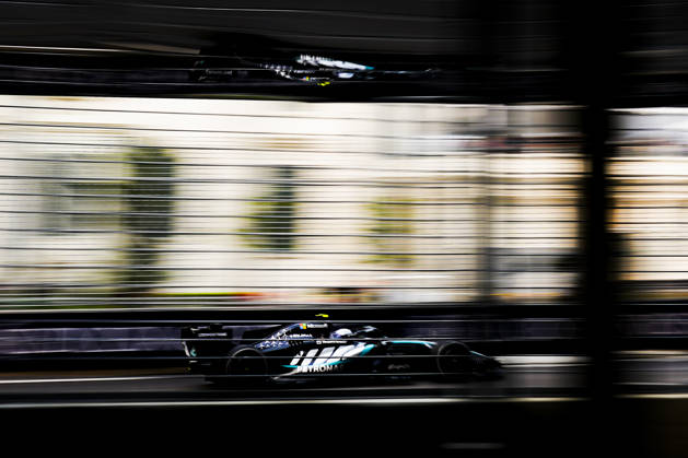 FORMULA 1 SINGAPORE AIRLINES SINGAPORE GRAND PRIX 2026 Kimi Antonelli (ITA) 12 Mercedes in practice during the Formula 1 Singapore Airlines Singapore Grand Prix 2026, Round 17 of the 2026 Formula 1 World Championship, WM, Weltmeisterschaft from 9th - 11th October 2026 at the Marina Bay Street Circuit, Singapore. Credit: Robbie Hoad Every Second Media Editorial use only. All images are copyright Every Second Media Limited. No images may be reproduced without prior permission. Copyright: xIMAGO EveryxSecondxMediax ESM-2203-0223 RobbiexHoadx xEveryxSecondxMediax