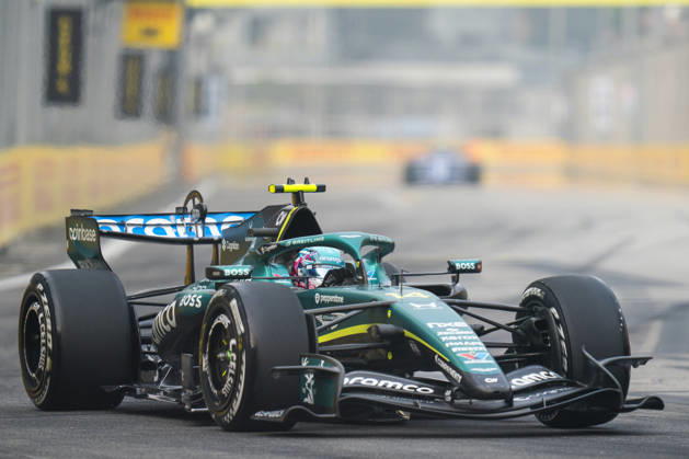FORMULA 1 SINGAPORE AIRLINES SINGAPORE GRAND PRIX 2026 Fernando Alonso (SPA) 14 Aston Martin in practice during the Formula 1 Singapore Airlines Singapore Grand Prix 2026, Round 17 of the 2026 Formula 1 World Championship, WM, Weltmeisterschaft from 9th - 11th October 2026 at the Marina Bay Street Circuit, Singapore. Credit: Robbie Hoad Every Second Media Editorial use only. All images are copyright Every Second Media Limited. No images may be reproduced without prior permission. Copyright: xIMAGO EveryxSecondxMediax ESM-2203-0242 RobbiexHoadx xEveryxSecondxMediax