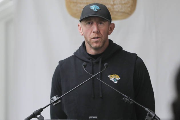 CHADLER’S CROSS, ENGLAND - OCTOBER 09: Head Coach Liam Coan of the Jacksonville Jaguars at pre training interview during the Jacksonville Jaguars team practise and media as part of the London NFL, American Football Herren, USA Series 2026, at the Grove, Chandler’s Cross, Hertfordshire, England, on 09 October 2026. Jody Demay - Davies SPP Copyright: xJodyxDemayx-xDaviesx xSPPx Sportspressphoto_SPR249391