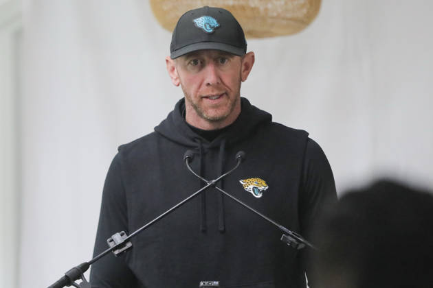 CHADLER’S CROSS, ENGLAND - OCTOBER 09: Head Coach Liam Coan of the Jacksonville Jaguars at pre training interview during the Jacksonville Jaguars team practise and media as part of the London NFL, American Football Herren, USA Series 2026, at the Grove, Chandler’s Cross, Hertfordshire, England, on 09 October 2026. Jody Demay - Davies SPP Copyright: xJodyxDemayx-xDaviesx xSPPx Sportspressphoto_SPR249393