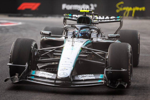 Formula 1 Singapore Grand Prix - FP1 ANDREA KIMI ANTONELLI 12 (ITA) of Mercedes-AMG PETRONAS Formula One Team (Mercedes-AMG F1 W17) on Friday during FP1 during the Formula 1 Singapore Airlines Singapore Grand Prix 2026 at Marina Bay Street Circuit, Singapore, on October 9, 2026. Photo by Antoine LAPEYRE Reveries Agency ABACAPRESS.COM Marina Bay Singapore  Copyright: xAntoinexLapeyre ReveriesxAgency ABACAx