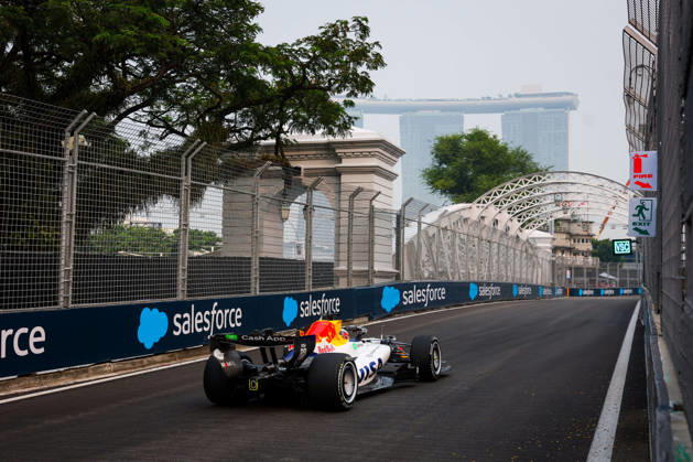 F1 - SINGAPORE GRAND PRIX 2026 41 LINDBLAD Arvid (gbr), Visa Cash App RB F1 Team VCARB03, action during the 2026 Formula 1 Singapore Grand Prix, 17th round of the 2026 Formula One World Championship, WM, Weltmeisterschaft from October 9 to 11, 2026 on the Marina Bay Street Circuit, in Singapore, Singapore - SingaporeSingapore Copyright: xANTONINxVINCENTx