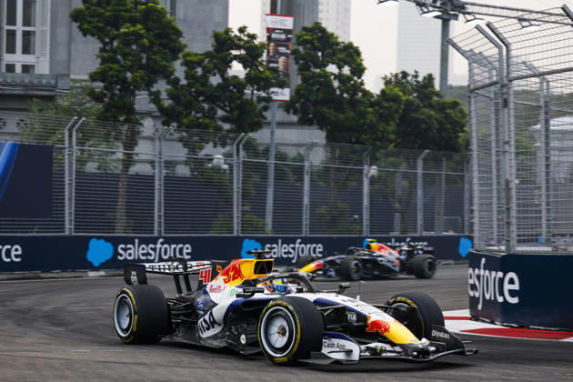 F1 - SINGAPORE GRAND PRIX 2026 41 LINDBLAD Arvid (gbr), Visa Cash App RB F1 Team VCARB03, action during the 2026 Formula 1 Singapore Grand Prix, 17th round of the 2026 Formula One World Championship, WM, Weltmeisterschaft from October 9 to 11, 2026 on the Marina Bay Street Circuit, in Singapore, Singapore - SingaporeSingapore  Copyright: xJulienxDelfossex