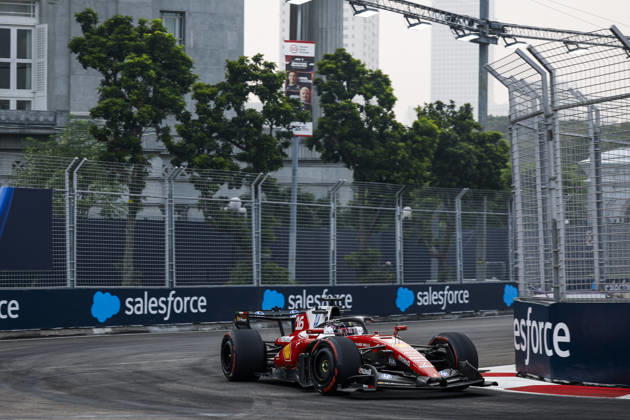 F1 - SINGAPORE GRAND PRIX 2026 16 LECLERC Charles (mco), Scuderia Ferrari SF-26, action during the 2026 Formula 1 Singapore Grand Prix, 17th round of the 2026 Formula One World Championship, WM, Weltmeisterschaft from October 9 to 11, 2026 on the Marina Bay Street Circuit, in Singapore, Singapore - SingaporeSingapore  Copyright: xJulienxDelfossex