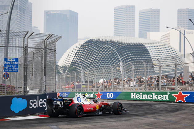 F1 - SINGAPORE GRAND PRIX 2026 44 HAMILTON Lewis (gbr), Scuderia Ferrari SF-26, action during the 2026 Formula 1 Singapore Grand Prix, 17th round of the 2026 Formula One World Championship, WM, Weltmeisterschaft from October 9 to 11, 2026 on the Marina Bay Street Circuit, in Singapore, Singapore - SingaporeSingapore  Copyright: xJulienxDelfossex