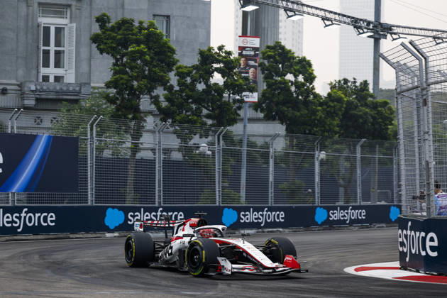 F1 - SINGAPORE GRAND PRIX 2026 31 OCON Esteban (fra), TGR Haas F1 Team VF-26, action during the 2026 Formula 1 Singapore Grand Prix, 17th round of the 2026 Formula One World Championship, WM, Weltmeisterschaft from October 9 to 11, 2026 on the Marina Bay Street Circuit, in Singapore, Singapore - SingaporeSingapore  Copyright: xJulienxDelfossex
