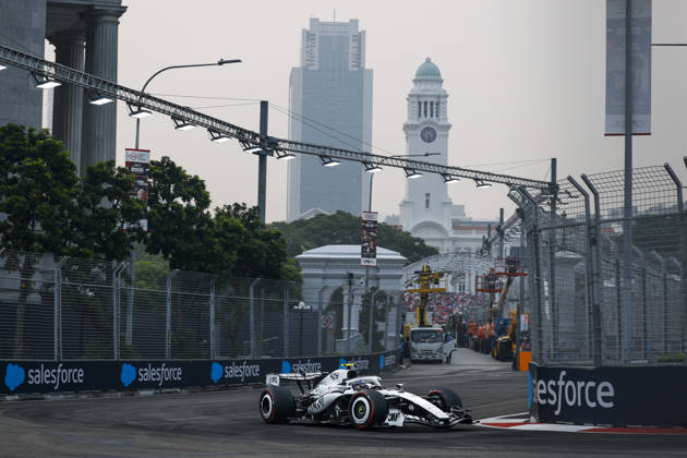 F1 - SINGAPORE GRAND PRIX 2026 77 BOTTAS Valtteri (fin), Cadillac F1 Team MAC-26, action during the 2026 Formula 1 Singapore Grand Prix, 17th round of the 2026 Formula One World Championship, WM, Weltmeisterschaft from October 9 to 11, 2026 on the Marina Bay Street Circuit, in Singapore, Singapore - SingaporeSingapore  Copyright: xJulienxDelfossex