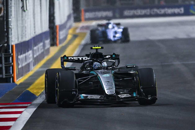 F1 - SINGAPORE GRAND PRIX 2026 12 KIMI ANTONELLI Andrea (ita), Mercedes AMG F1 Team W17, action during the 2026 Formula 1 Singapore Grand Prix, 17th round of the 2026 Formula One World Championship, WM, Weltmeisterschaft from October 9 to 11, 2026 on the Marina Bay Street Circuit, in Singapore, Singapore - SingaporeSingapore  Copyright: xDPPIx