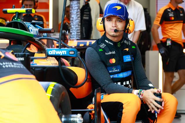 NORRIS Lando (gbr), McLaren F1 Team MCL40, portrait F1 GP 17 Singapore 2026 ALONSO Fernando (spa), Aston Martin F1 Team Honda AMR26, portrait F1 GP 17 Singapore 2026 Singapore