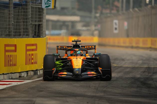October 9, 2026, Singapore, Singapore: Oscar Piastri (AUS) (McLaren Mastercard F1 Team) during free practice 1 of the Formula 1 Singapore Grand Prix 2026 at the Marina Bay Street Circuit. F1 2026: (Free Practice 1) Singapore Grand Prix In Singapore, Singapore - 09 Oct 2026  - ZUMAs197 20261009_aaa_s197_075 Copyright: xLucaxMartinix
