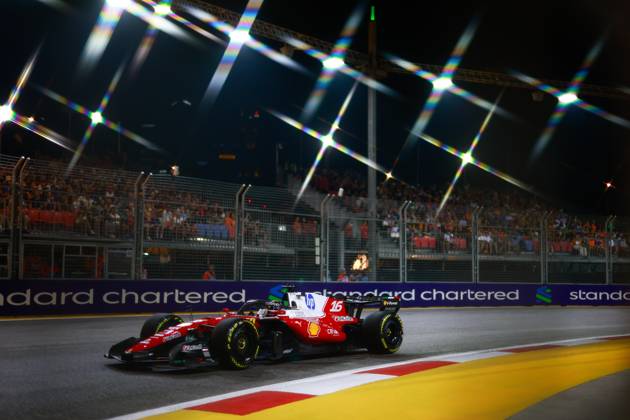 16 LECLERC Charles (mco), Scuderia Ferrari SF-26, action F1 GP 17 Singapore 2026 F1 GP 17 Singapore 2026 ALONSO Fernando (spa), Aston Martin F1 Team Honda AMR26, portrait F1 GP 17 Singapore 2026 Singapore