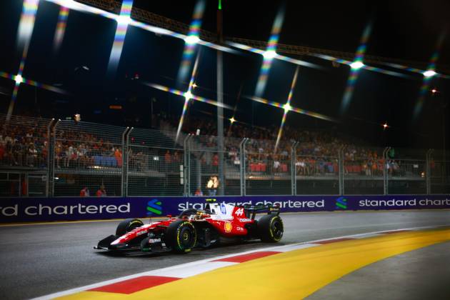 44 HAMILTON Lewis (gbr), Scuderia Ferrari SF-26, action F1 GP 17 Singapore 2026 F1 GP 17 Singapore 2026 ALONSO Fernando (spa), Aston Martin F1 Team Honda AMR26, portrait F1 GP 17 Singapore 2026 Singapore