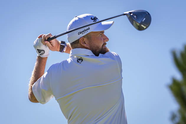 Open de Espana presented by Madrid - Day Two MADRID, SPAIN - OCTOBER 9: Shane Lowry of Ireland tees off on day two of the Open de Espana presented by Madrid at Club de Campo Villa de Madrid on October 9, 2026 in Madrid, Spain. Madrid Club de Campo Villa de Madrid Madrid Spain Copyright: xAlbertoxGardinx AGardin_20261009_Golf_Esp_Mad_1177