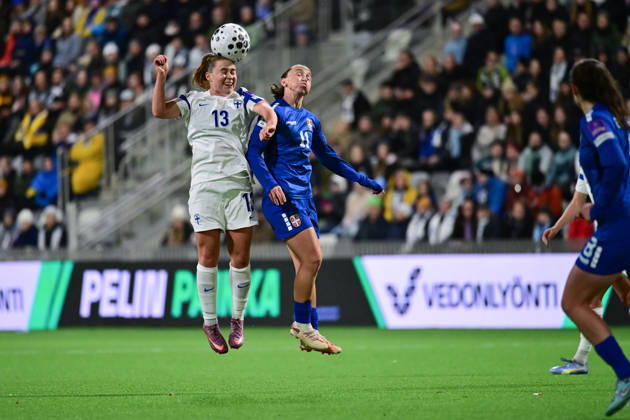 LKS 20261009 Lilli Halttunen of FInland (left) and Miljana Ivanovic of Serbia in action during the women s World Cup European Qualifying play-off round first leg football match between Finland and Serbia in Tampere, Finland, on October 9, 2026, ahead of the 2027 FIFA Women s World Cup. - ANSSI TAKALA Tampere Finland x2KbTCxQ7IU  Copyright: xAnssixTakalax x2KbTCxQ7IU