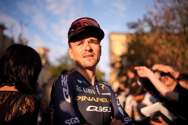 Great Britain s Tom Pidcock of Pinarello-Q36.5 Pro Cycling Team during the team presentation on the eve of the 120th edition of Il Lombardia cycling race, in Bergamo on October 9, 2026, prior to the 239 km one-day race from Bergamo to Como, Italy.  Copyright: xMarcoxAlpozzi LaPressex