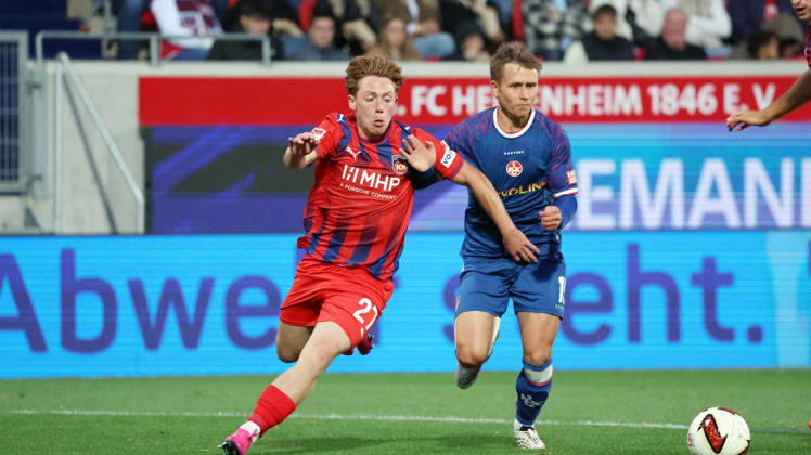 09.10.2026, xrekx, Fussball 2.Bundesliga, 1.FC Heidenheim - 1.FC Kaiserslautern v.l. Michael Heule (1FC Heidenheim 1846) Naatan Skyttä Skyttae (1.FC Kaiserslautern) Zweikampf, Aktion, action, battle for the ball (DFL DFB REGULATIONS PROHIBIT ANY USE OF PHOTOGRAPHS as IMAGE SEQUENCES and or QUASI-VIDEO) Heidenheim